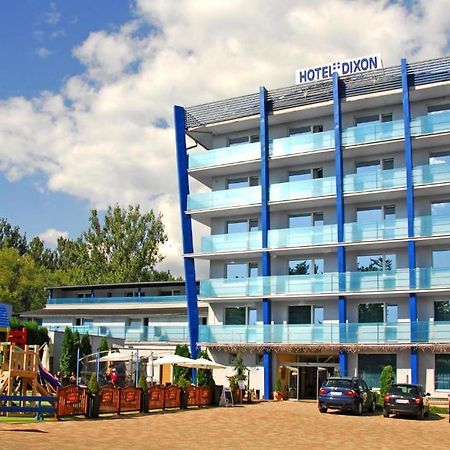 Hotel Dixon So Vstupom Do Bazena A Virivky Zdarma - Free Entrance To Pool And Jacuzzi Included Banska Bystrica Ngoại thất bức ảnh